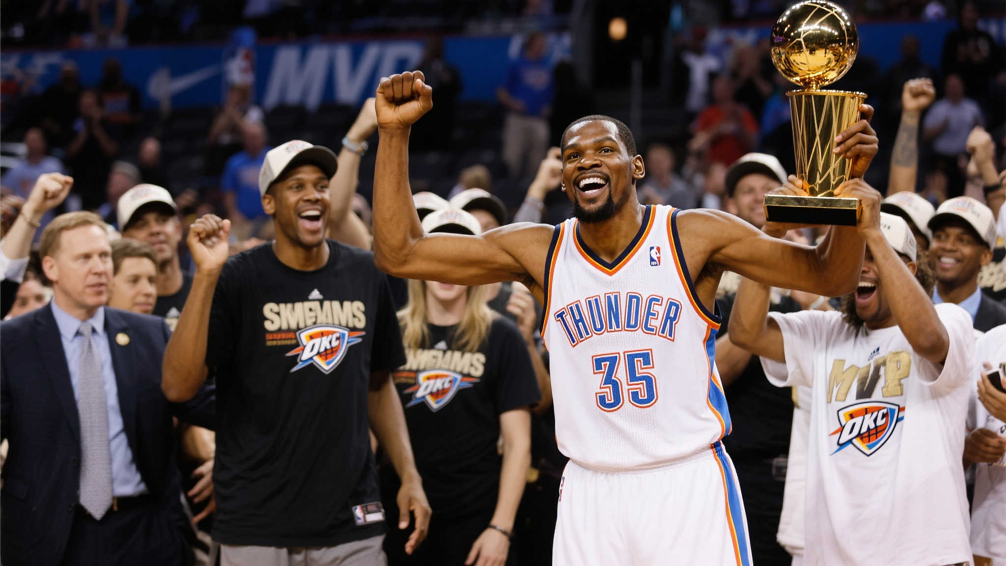 杜兰特发声祝贺雷霆夺冠,真情不忘旧主! 杜兰特发声祝贺雷霆夺冠,真情不忘旧主!